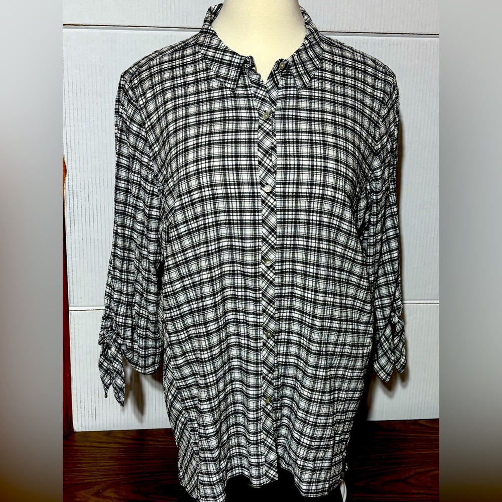 Susan Graver 4X button up black white 3/4L tie sleeves rayon blend 35”L 28”p2p
